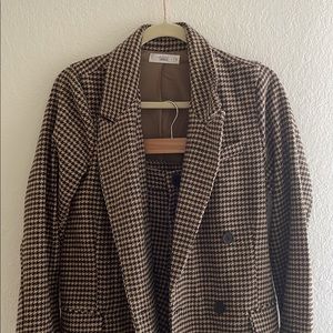 Talulah Brown and cream blazer and short set.